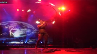 Guy attache deux adolescents sur un berceau HD, Anal