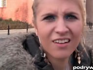 Le couple polonais s’est rencontré sur le banc, Rasé