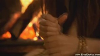 Belle pipe dans des mains indiennes, Cool poussins