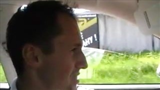 Du porno rapide avec une brune athlétique, Jeune Chatte