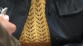 J’ai ramassé une canne dans un restaurant et je l’ai baisée dans les bois, Sexe en public