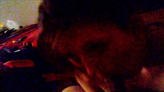 Éjaculation juteuse, Jeune Chatte