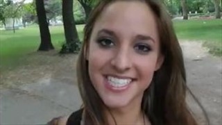 Baise-la en public dans le tram, Tatouage porno