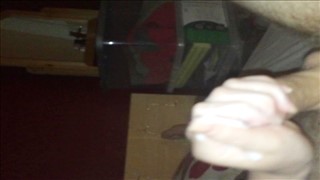 Grand-mère à lunettes de soleil suce le bâton, Tatouage porno