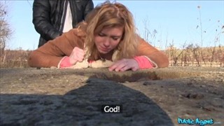 Jeune et mignon saute sur la bite, Cool poussins