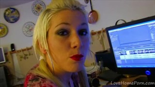 Sex mit einem natürlichen Mädchen, Natürliche Titten