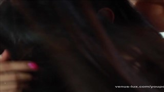 Massage et baise transexuelle, Tatouage porno