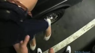 Sexe avec un barman chaud, Rasé