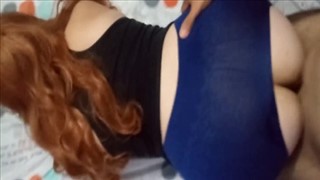 Super étudiante a présenté ses fesses, Doigté