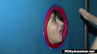 La nana en rouge aime le sexe divin, Anal