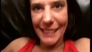 extremes Sperma in den Ausguss, Lecken im Mund