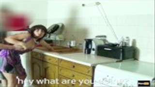 La vieille dame a un énorme buste, Grands-mères