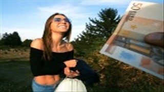 Er pumpt ihre süß rasierte kleine Flosse, Reife Milf