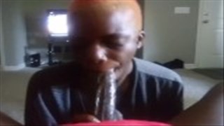 Super Barbie caresse ses seins et boit, Huilé / Huilé