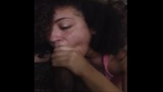 Une blonde tire une énorme bite, Pornhub